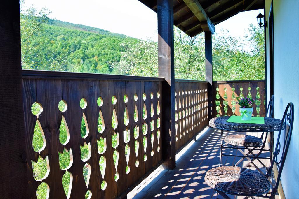 Golden Horn Guest House Iskrets Esterno foto